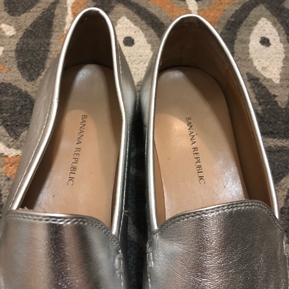 Banana Republic Metallic loafers - Picture 3 of 3